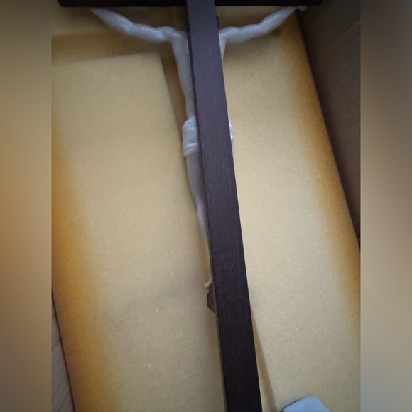 Lladro Our Savior Crucifix Figurine Tabletop - Picture 5 of 16